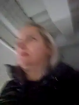 LadyTouch's cam snapshot