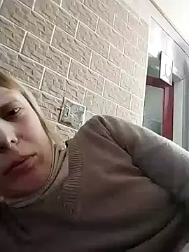 Ponka2011 live sex cam