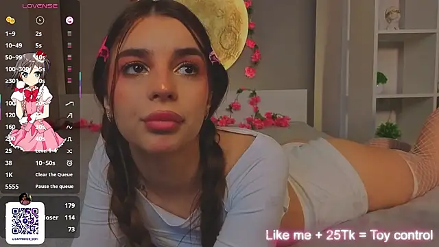 LauraHansil's cam snapshot