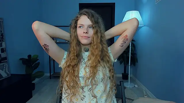 RayaNenlia's cam snapshot