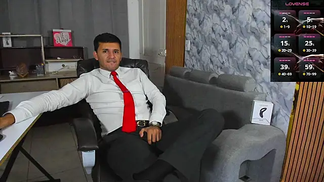 Hideintheoffice live sex cam