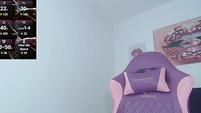 April_Becker's cam snapshot