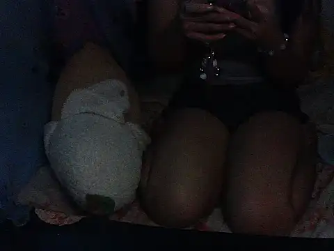 Allysonxx05's cam snapshot