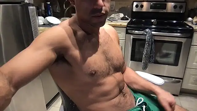 BigGuyMuscle's cam snapshot