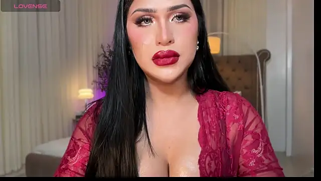 Your_Majesty_Tyra live sex cam