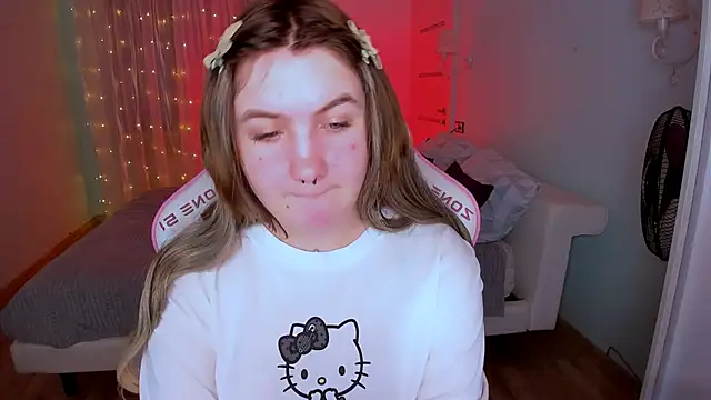 lovelyy_julia's cam snapshot