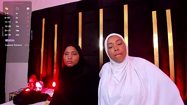 Helen_Camila live sex cam