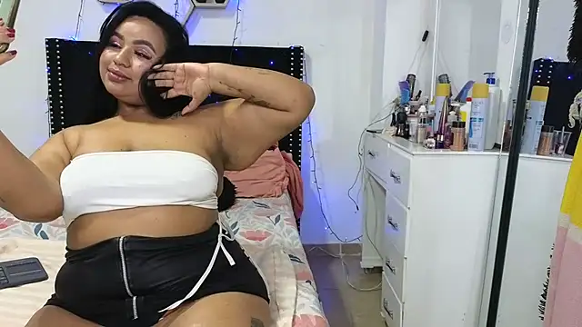 charlotte_077's cam snapshot