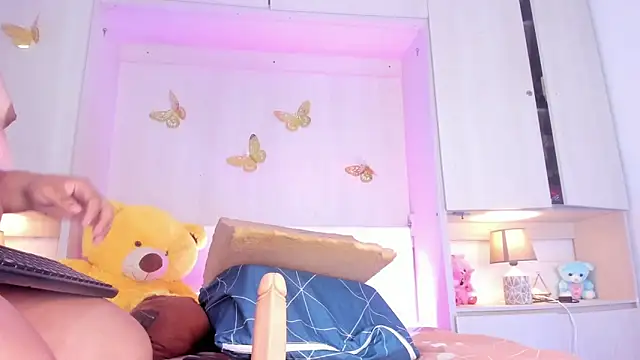 LilyWhitney's cam snapshot