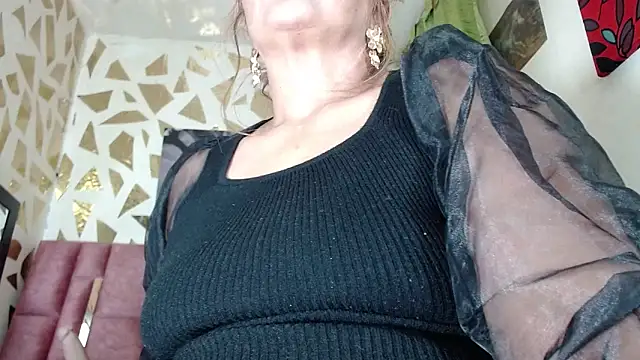 Kazsandraa's cam snapshot