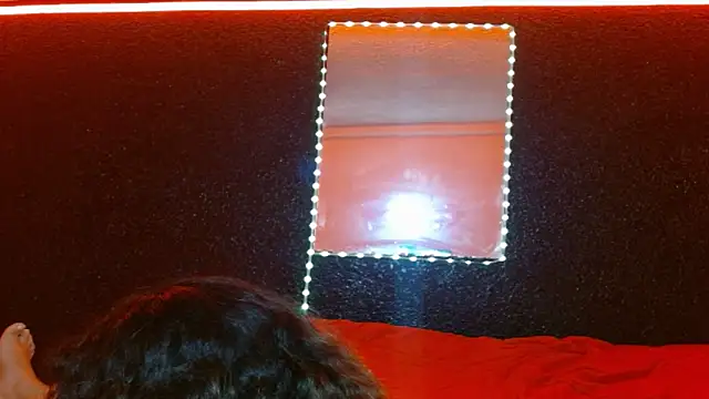 DirtyTemptation1's cam snapshot