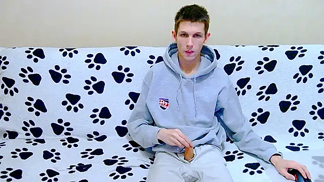 Lester_Broo live sex cam