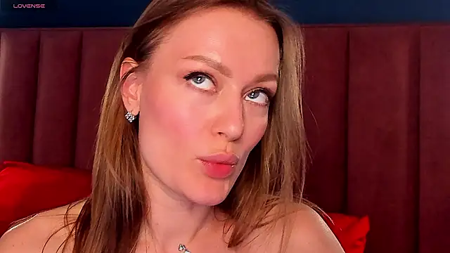 EvelynPoole's cam snapshot