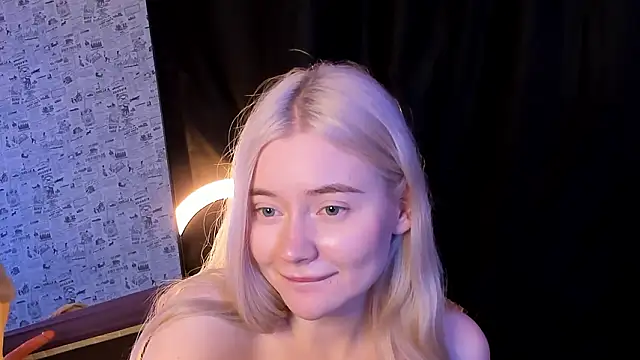 Lillie_Berry's cam snapshot