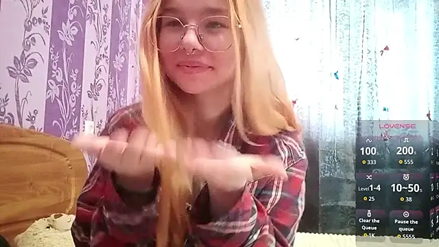 Lutangogansit's cam snapshot