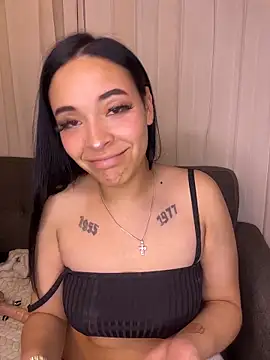 cristal__violetaa's cam snapshot