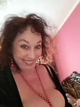 GypsyEsmeralda's cam snapshot