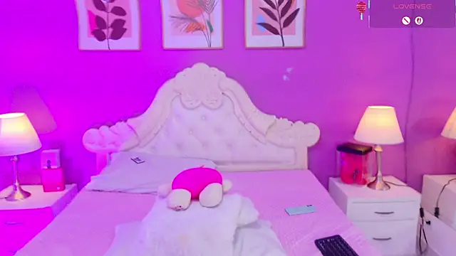 SamantaKane's cam snapshot