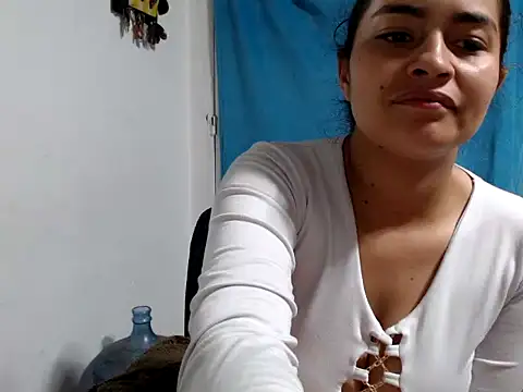 Scarlett_Hot69's cam snapshot