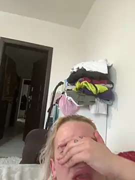 curvybarb's cam snapshot