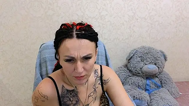 LalyaSkyy's cam snapshot