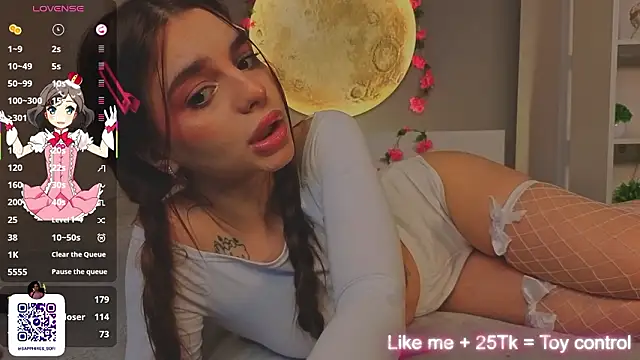 LauraHansil's cam snapshot