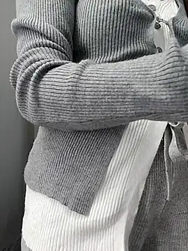 Ruhi_07's cam snapshot