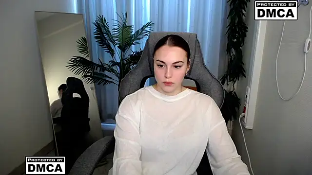 Sweet_Dreamsss_0's cam snapshot