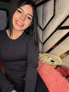 Laura-Khalifa's cam snapshot