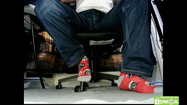 justshutupandwatch's cam snapshot