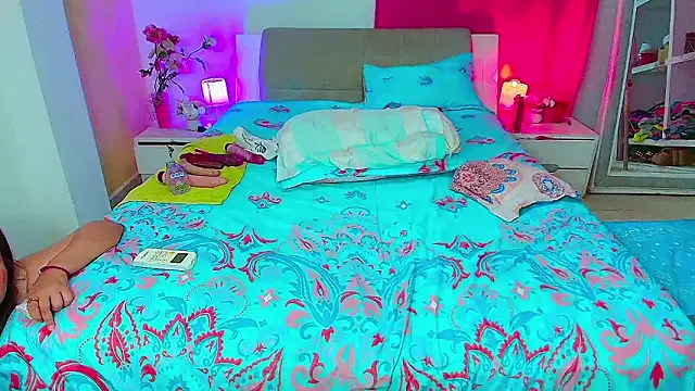 Kendralove31xxx's cam snapshot