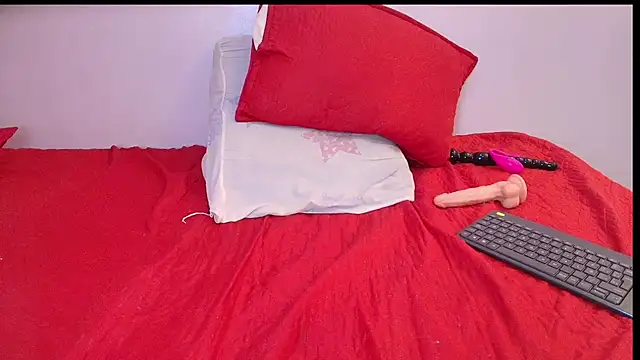 melany_roberts_'s cam snapshot