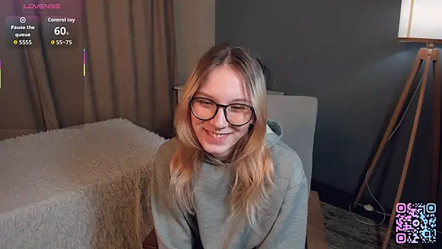 SharylSmalt's cam snapshot