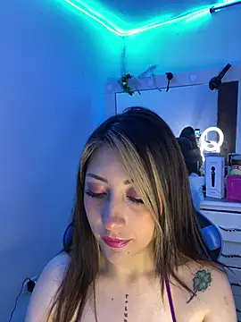 Luna_SofiaXX's cam snapshot