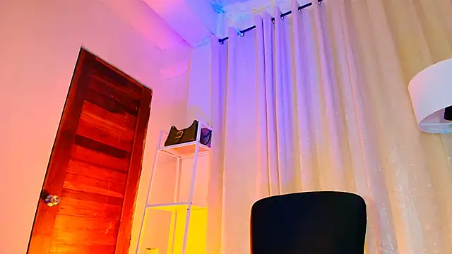 DIVORCED_MS_VALERIA's cam snapshot