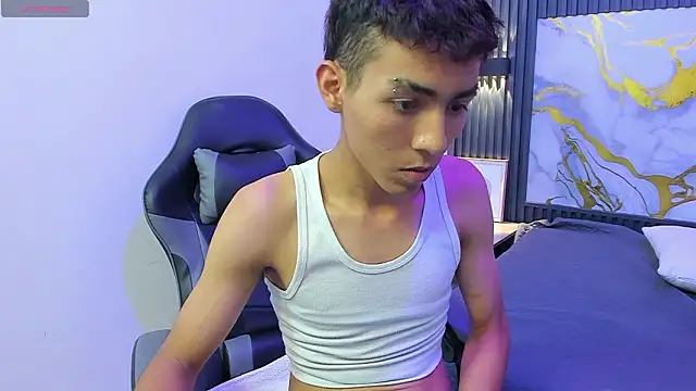 TaylerMiles's cam snapshot