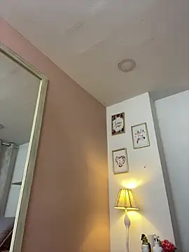 LauraRaider's cam snapshot