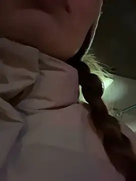 LeiaMood's cam snapshot