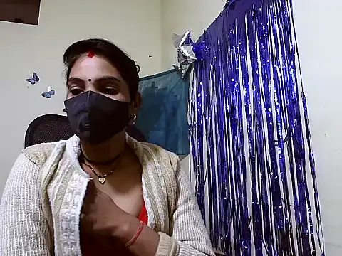 Shivani-Gupta's cam snapshot