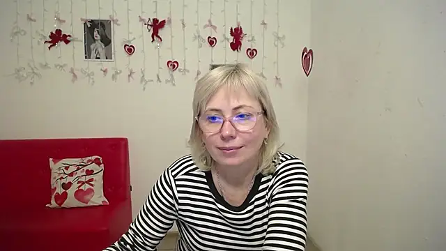 LaurenWishy's cam snapshot