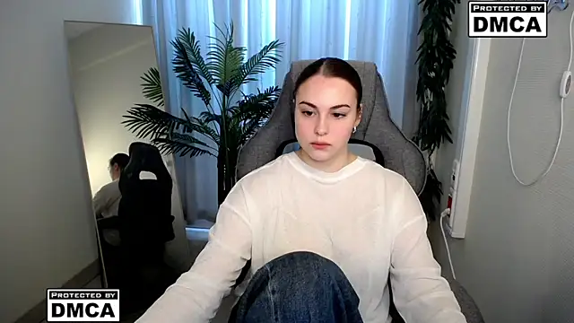 Sweet_Dreamsss_0's cam snapshot