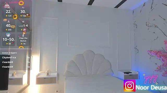 Candaceoweens's cam snapshot