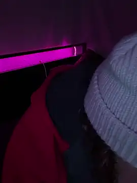 SummerV91's cam snapshot