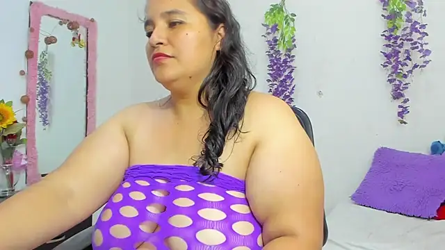 _1Zoey's cam snapshot