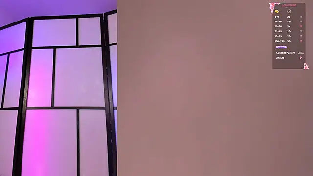 SophieBaley live sex cam