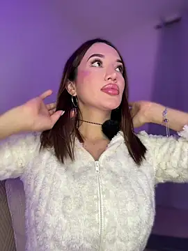 Bella-taylorr's cam snapshot