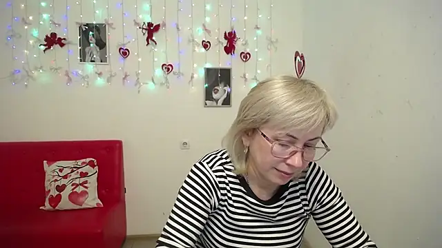 LaurenWishy's cam snapshot