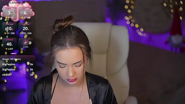 OliviaMoore_'s cam snapshot