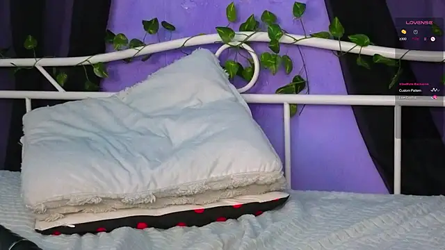 Scarlettsrorm's cam snapshot