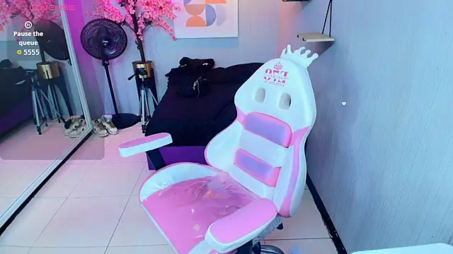 Maggy_t18's cam snapshot